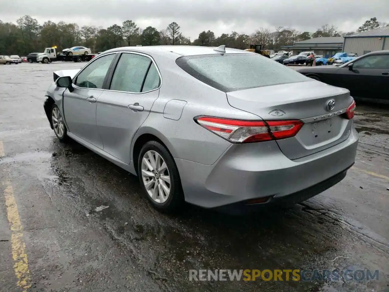 3 Photograph of a damaged car 4T1C11AK4LU877616 TOYOTA CAMRY 2020