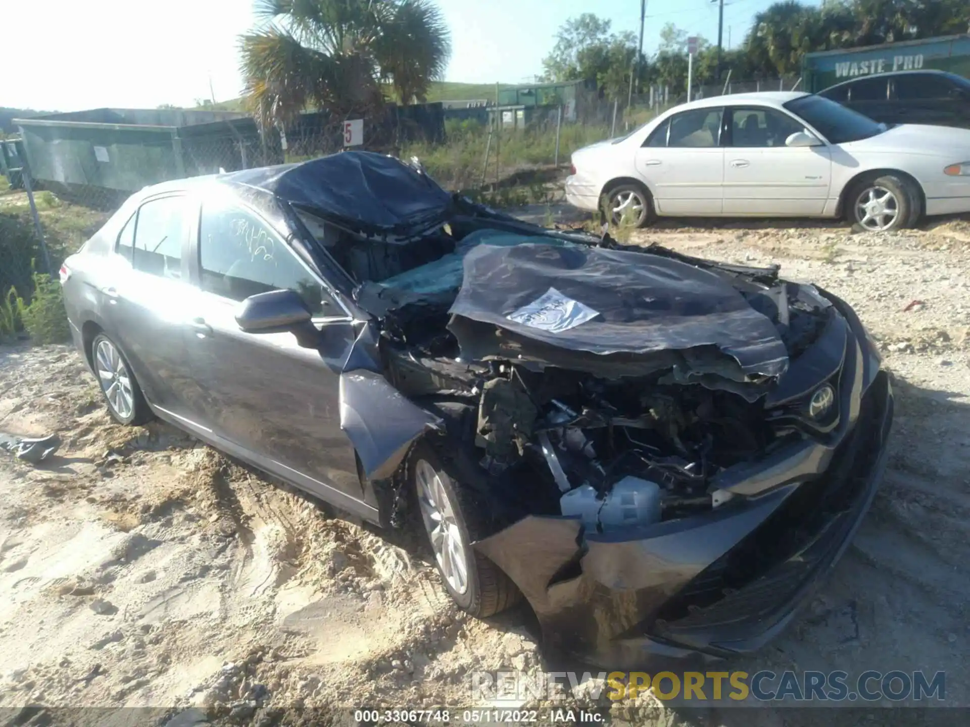 1 Photograph of a damaged car 4T1C11AK4LU878443 TOYOTA CAMRY 2020