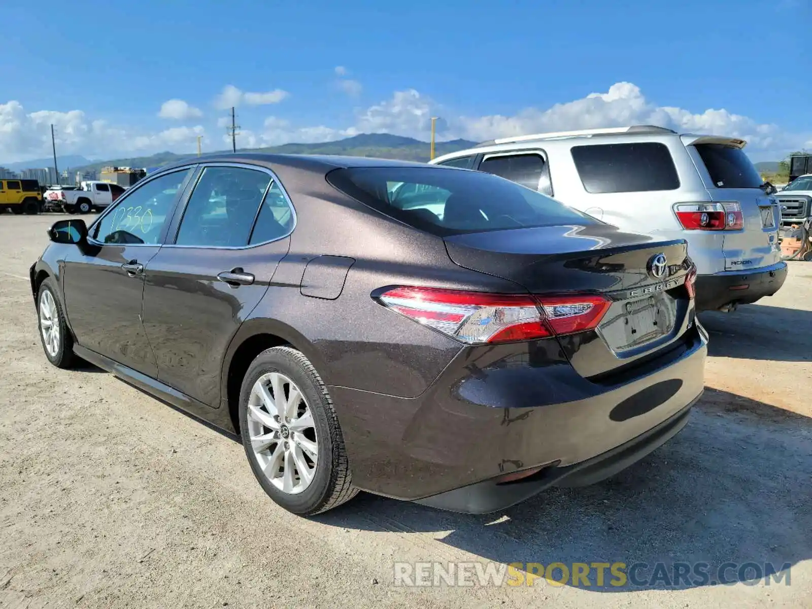 3 Photograph of a damaged car 4T1C11AK4LU891645 TOYOTA CAMRY 2020