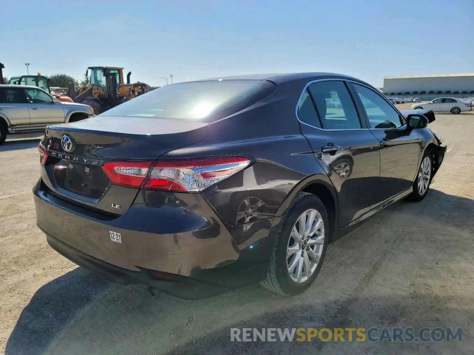 4 Photograph of a damaged car 4T1C11AK4LU891645 TOYOTA CAMRY 2020