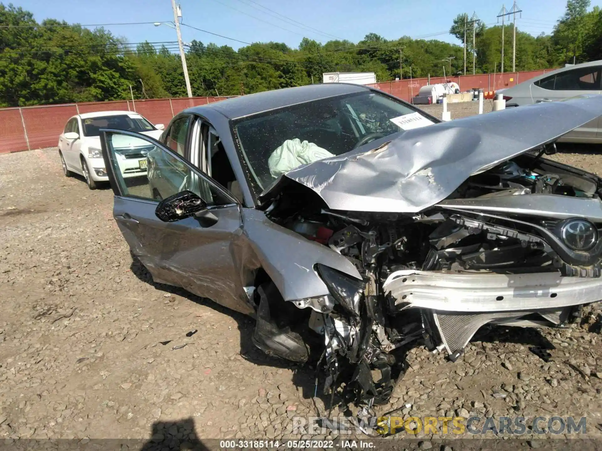 1 Photograph of a damaged car 4T1C11AK4LU892861 TOYOTA CAMRY 2020