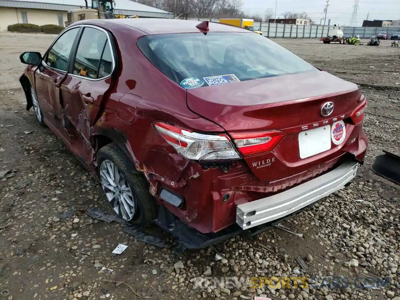 3 Photograph of a damaged car 4T1C11AK4LU897221 TOYOTA CAMRY 2020