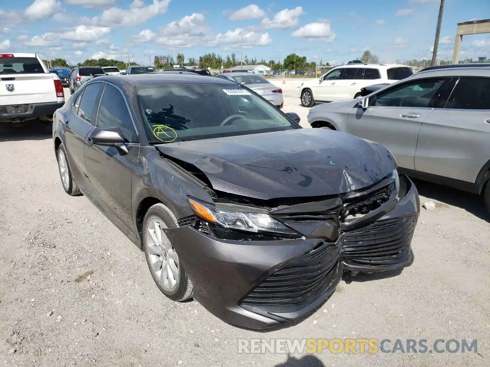 1 Photograph of a damaged car 4T1C11AK4LU898157 TOYOTA CAMRY 2020