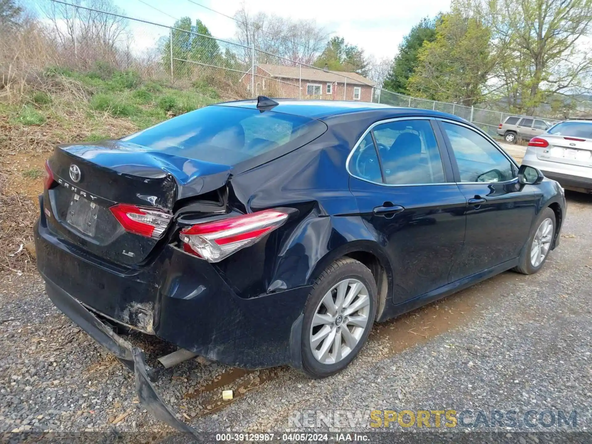 6 Photograph of a damaged car 4T1C11AK4LU900666 TOYOTA CAMRY 2020