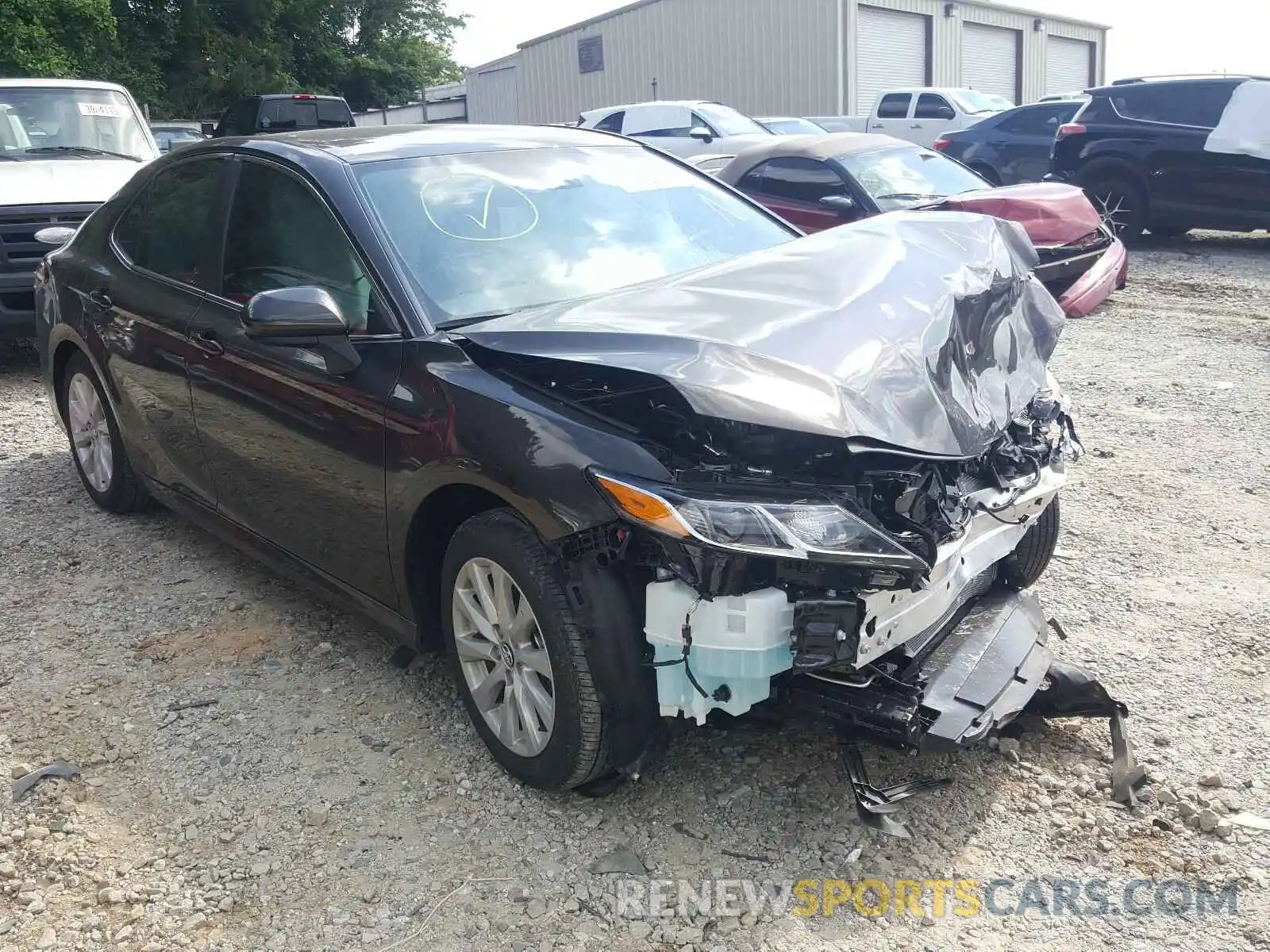 1 Photograph of a damaged car 4T1C11AK4LU901199 TOYOTA CAMRY 2020