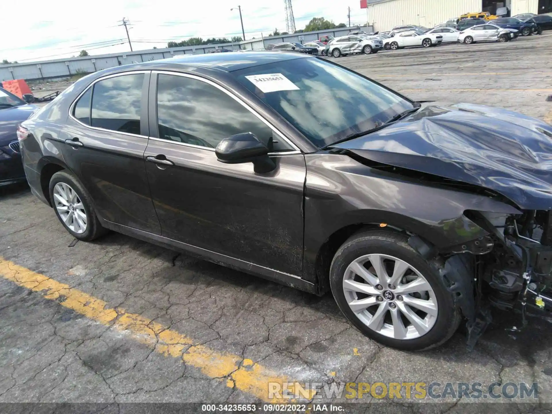 1 Photograph of a damaged car 4T1C11AK4LU902093 TOYOTA CAMRY 2020