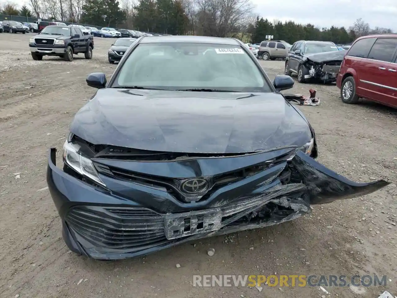 11 Photograph of a damaged car 4T1C11AK4LU913272 TOYOTA CAMRY 2020