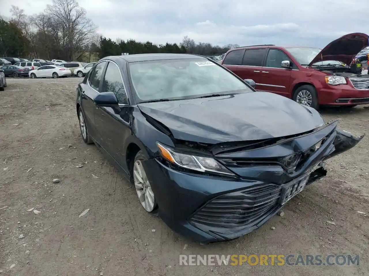 4 Photograph of a damaged car 4T1C11AK4LU913272 TOYOTA CAMRY 2020