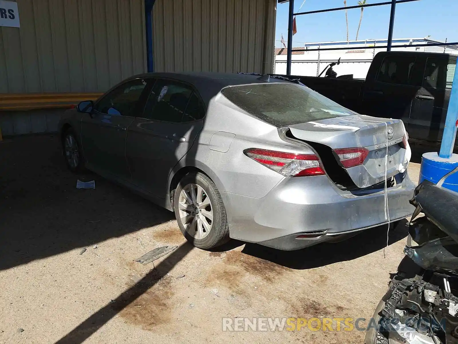 3 Photograph of a damaged car 4T1C11AK4LU914650 TOYOTA CAMRY 2020