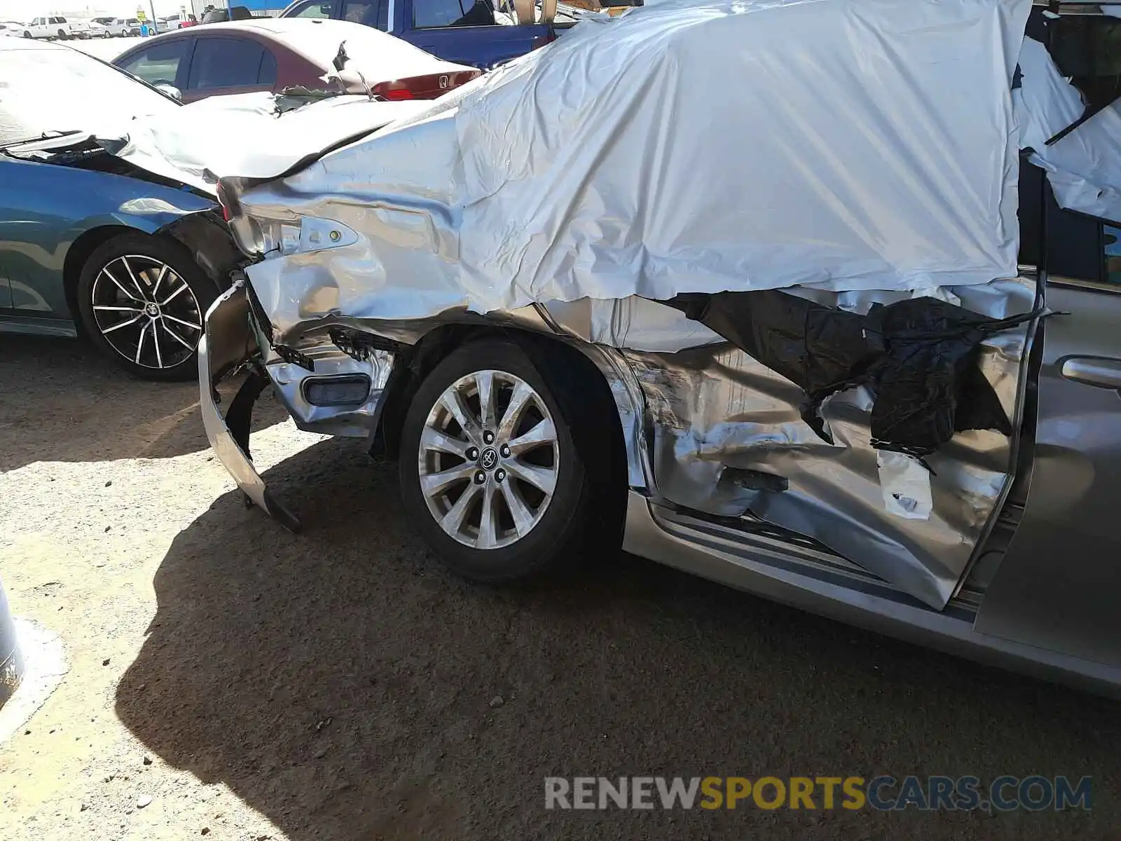 9 Photograph of a damaged car 4T1C11AK4LU914650 TOYOTA CAMRY 2020