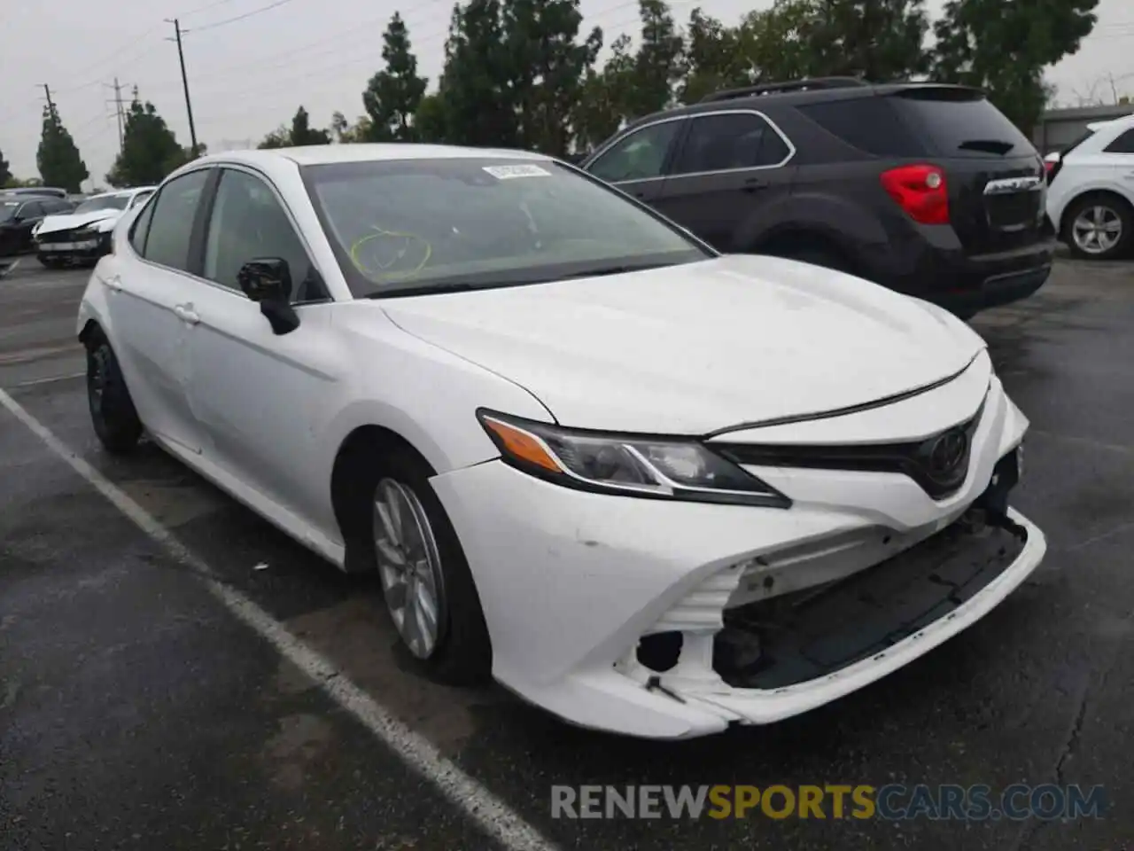 1 Photograph of a damaged car 4T1C11AK4LU916463 TOYOTA CAMRY 2020