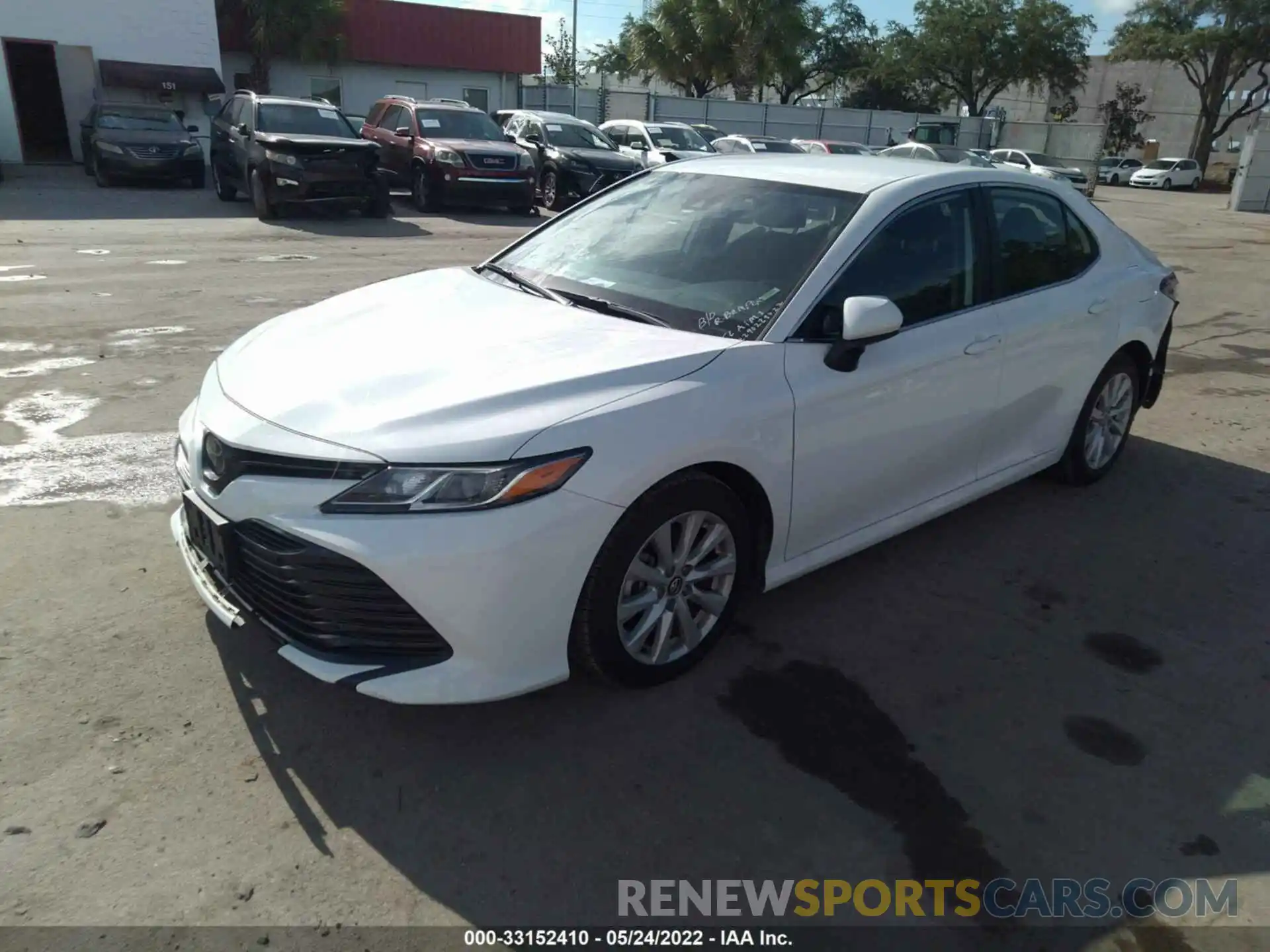 2 Photograph of a damaged car 4T1C11AK4LU916737 TOYOTA CAMRY 2020