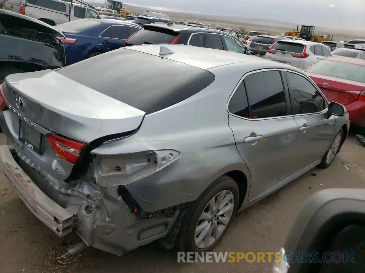 3 Photograph of a damaged car 4T1C11AK4LU918181 TOYOTA CAMRY 2020