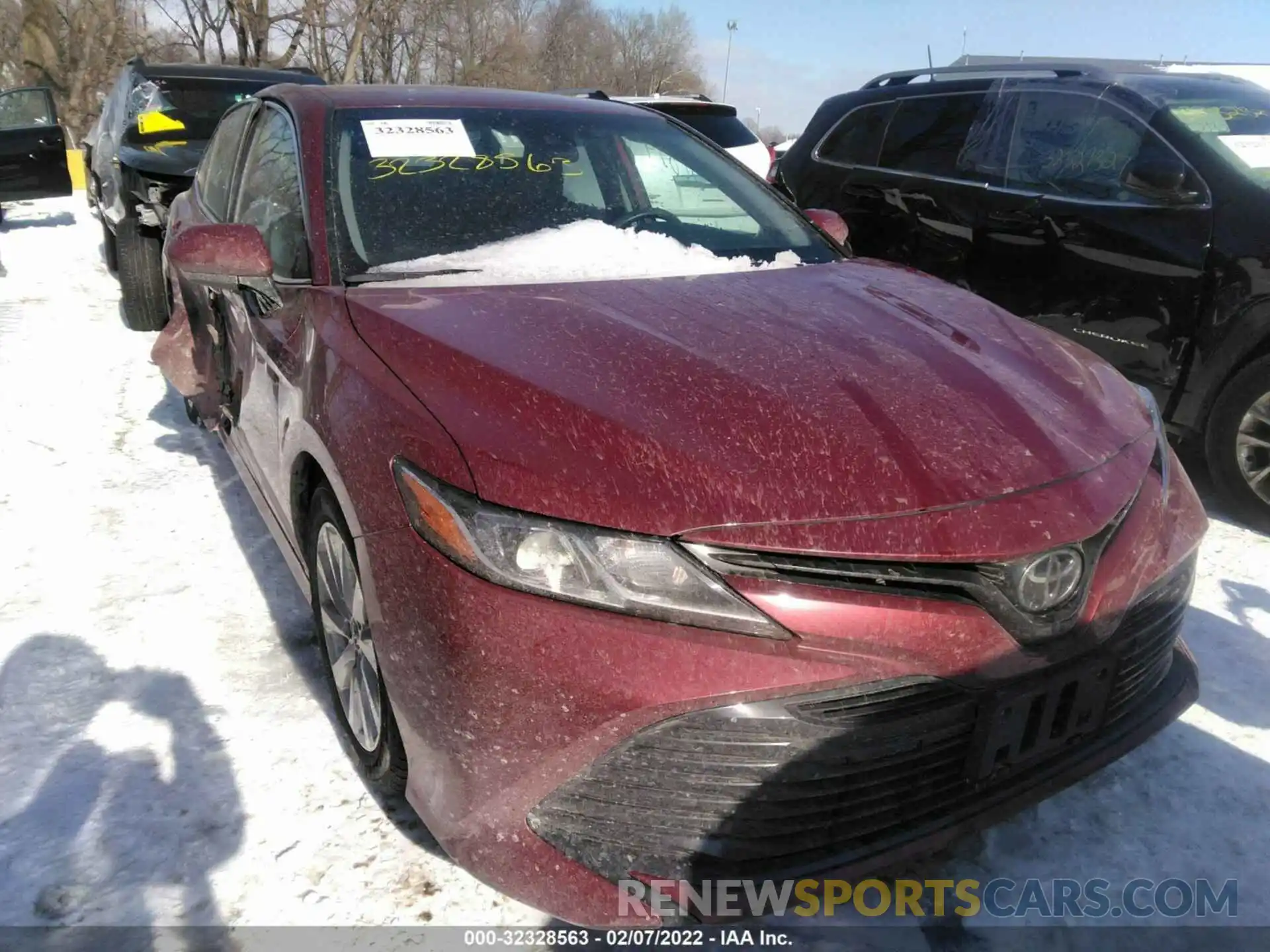 1 Photograph of a damaged car 4T1C11AK4LU926801 TOYOTA CAMRY 2020