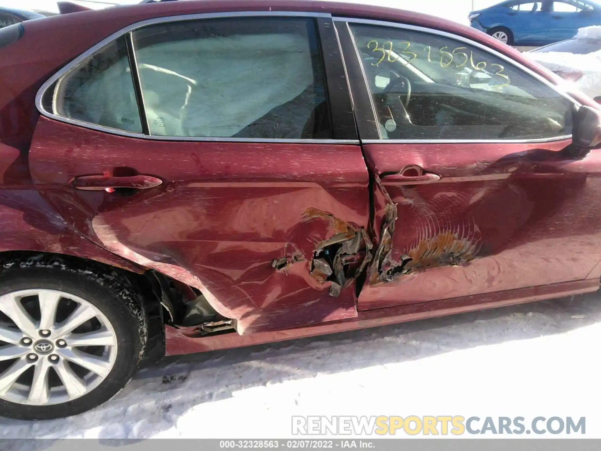 6 Photograph of a damaged car 4T1C11AK4LU926801 TOYOTA CAMRY 2020