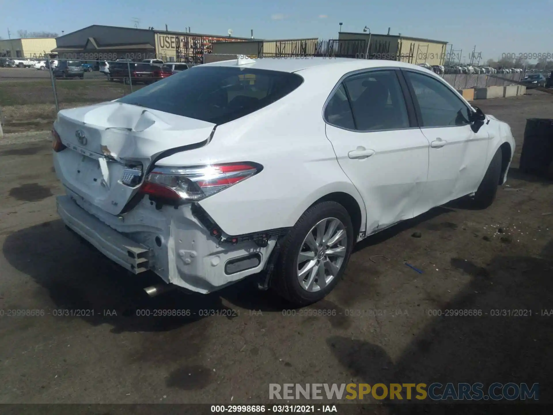 4 Photograph of a damaged car 4T1C11AK4LU927530 TOYOTA CAMRY 2020