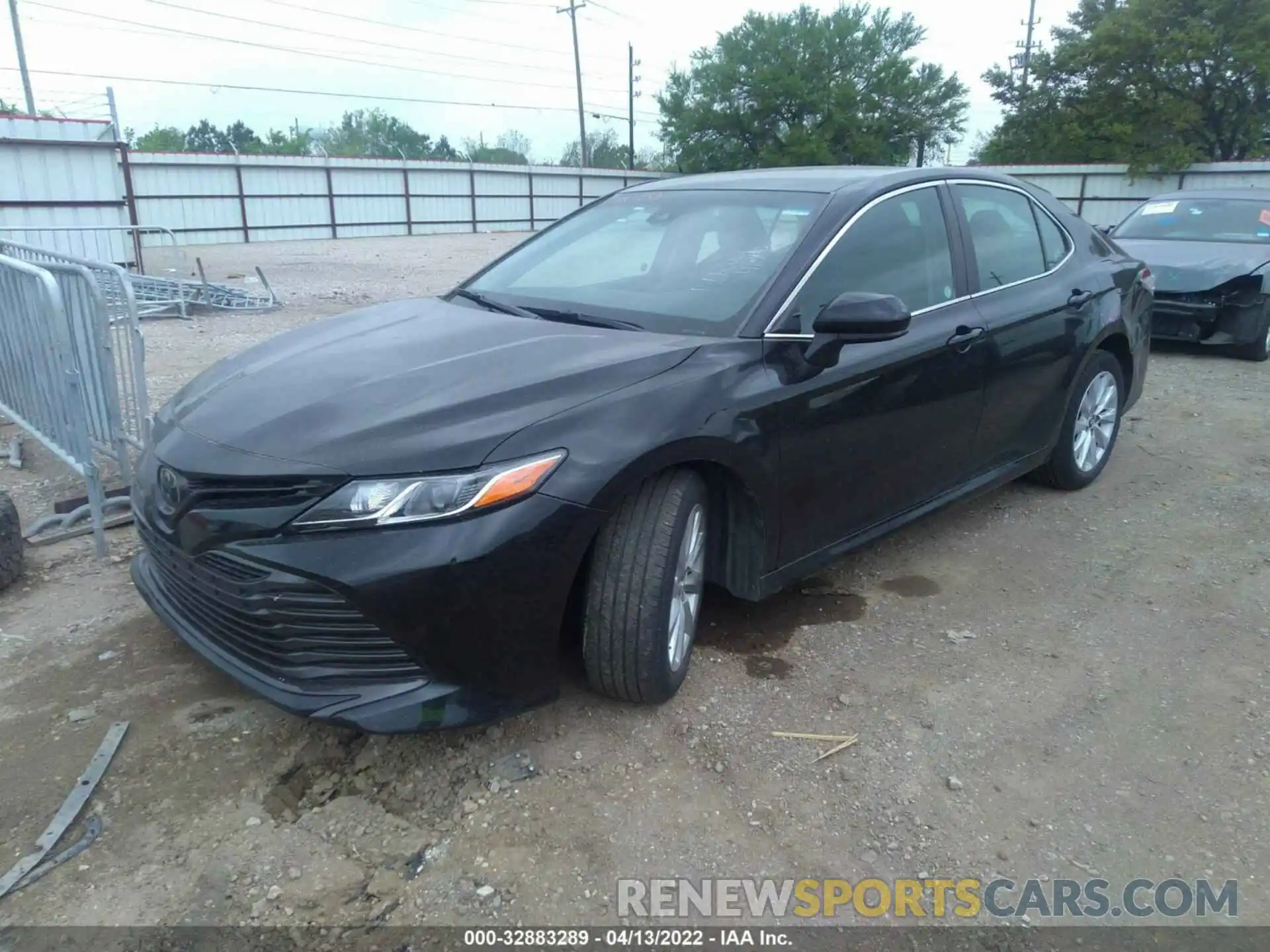 2 Photograph of a damaged car 4T1C11AK4LU928399 TOYOTA CAMRY 2020