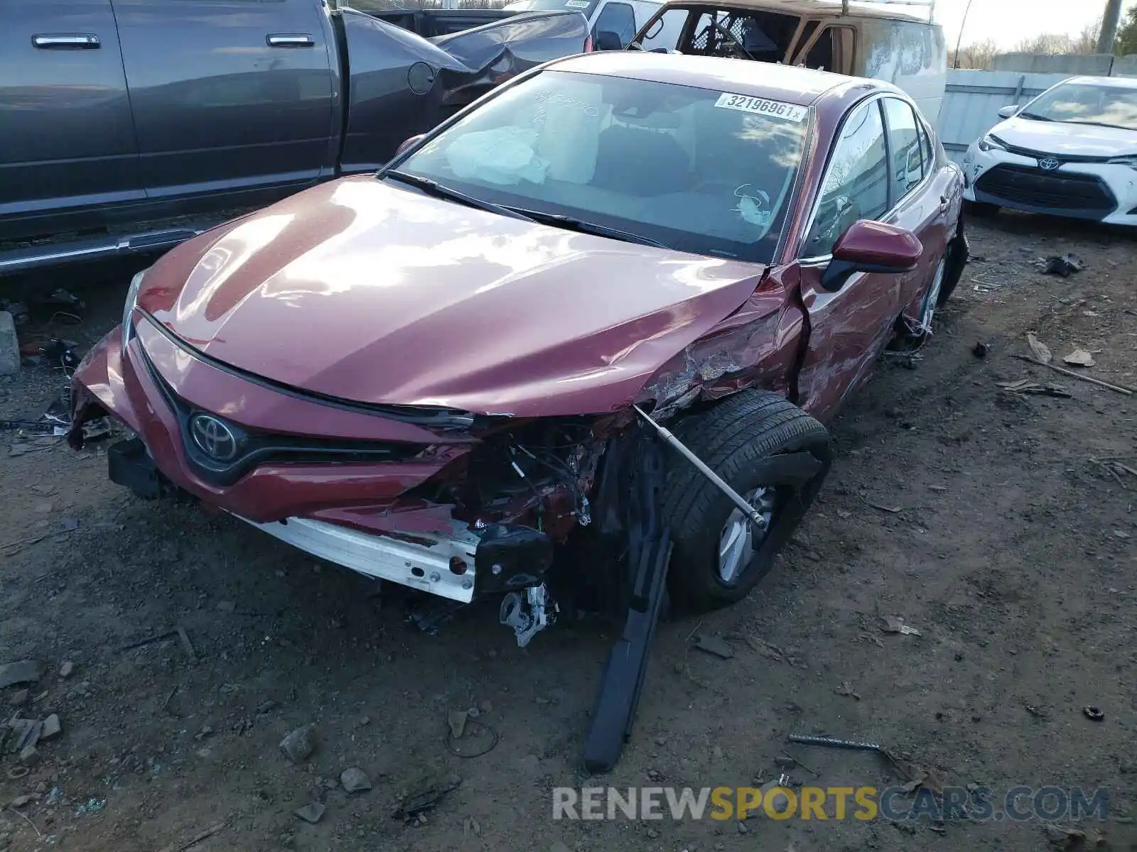 2 Photograph of a damaged car 4T1C11AK4LU935398 TOYOTA CAMRY 2020