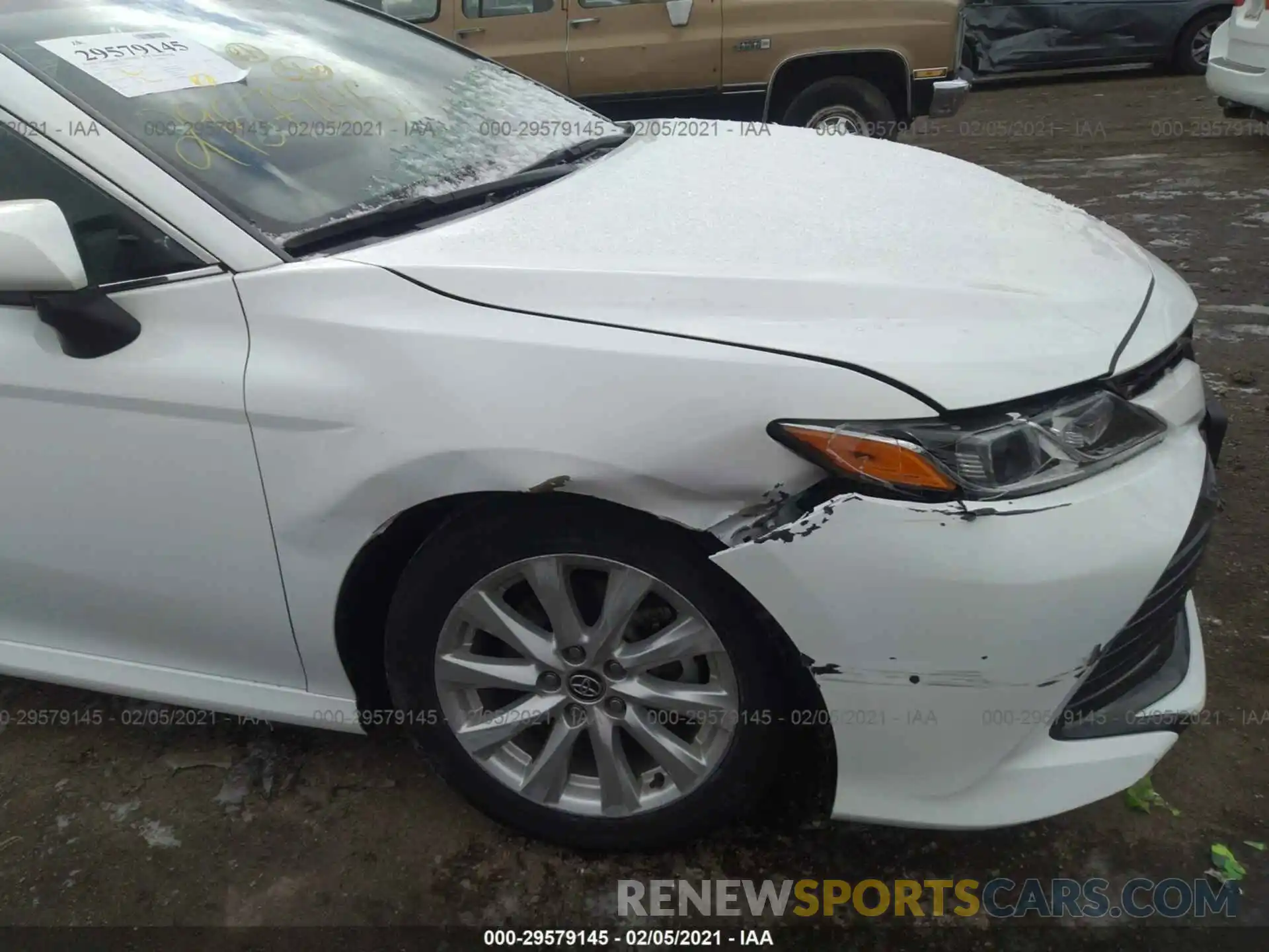 6 Photograph of a damaged car 4T1C11AK4LU939063 TOYOTA CAMRY 2020