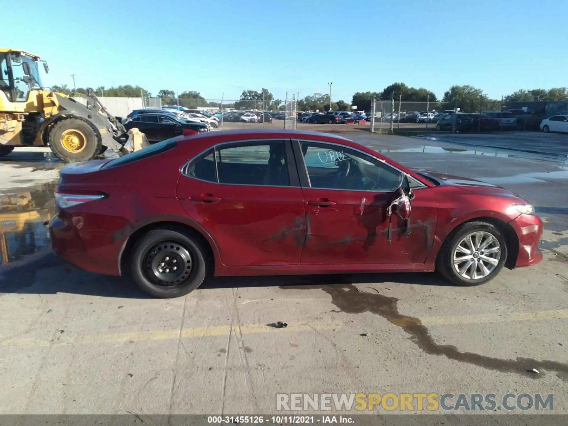 6 Photograph of a damaged car 4T1C11AK4LU943419 TOYOTA CAMRY 2020