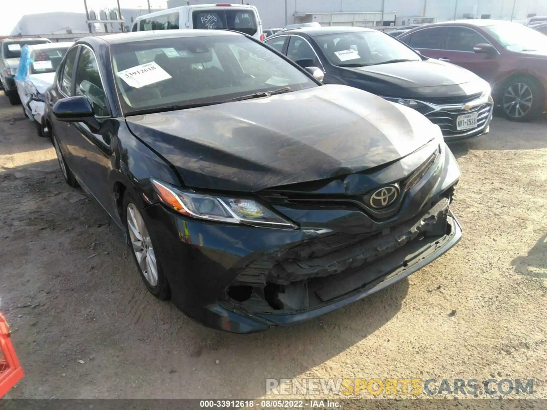 1 Photograph of a damaged car 4T1C11AK4LU946806 TOYOTA CAMRY 2020