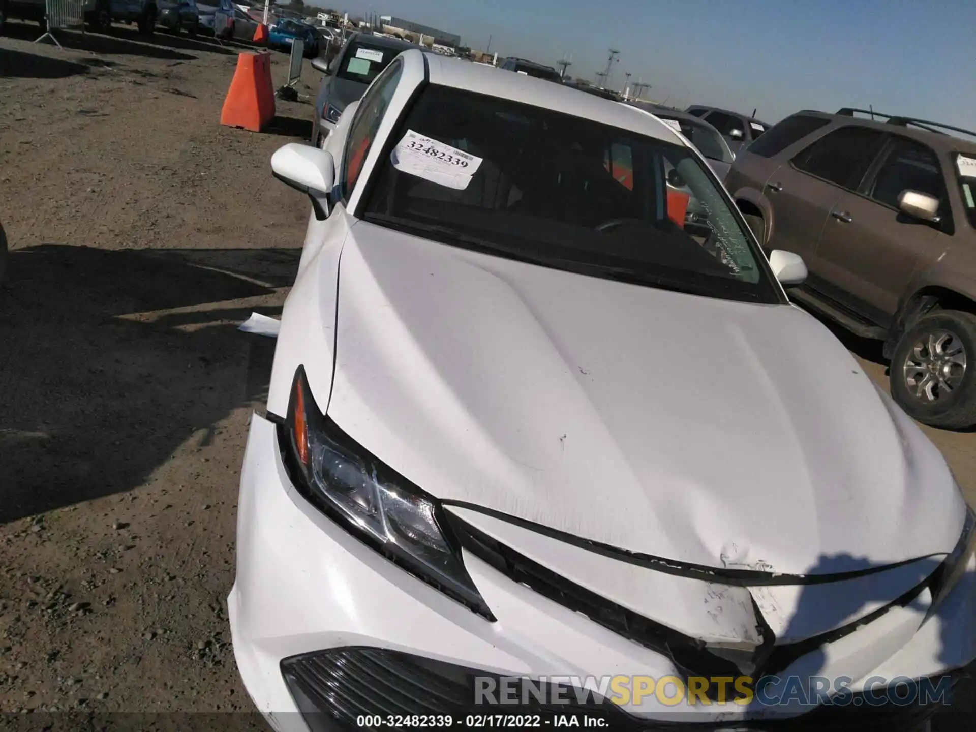 6 Photograph of a damaged car 4T1C11AK4LU948068 TOYOTA CAMRY 2020