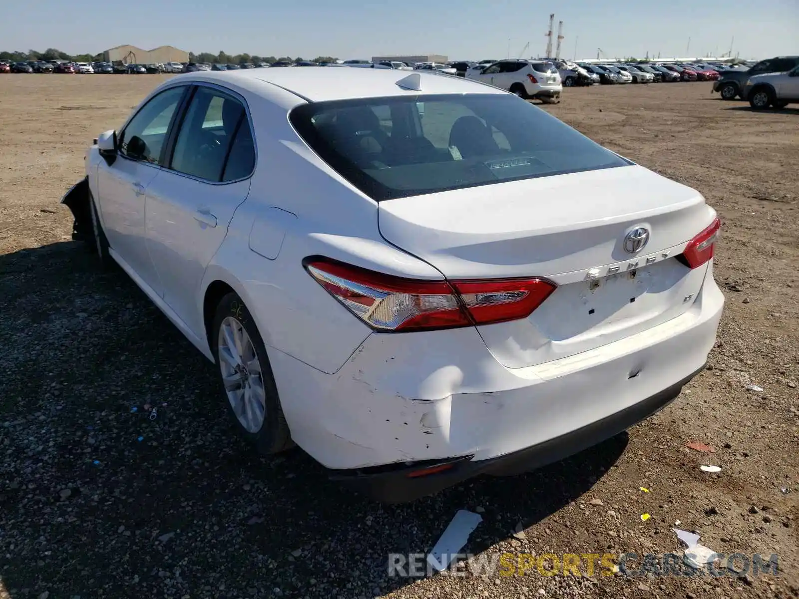 3 Photograph of a damaged car 4T1C11AK4LU955215 TOYOTA CAMRY 2020