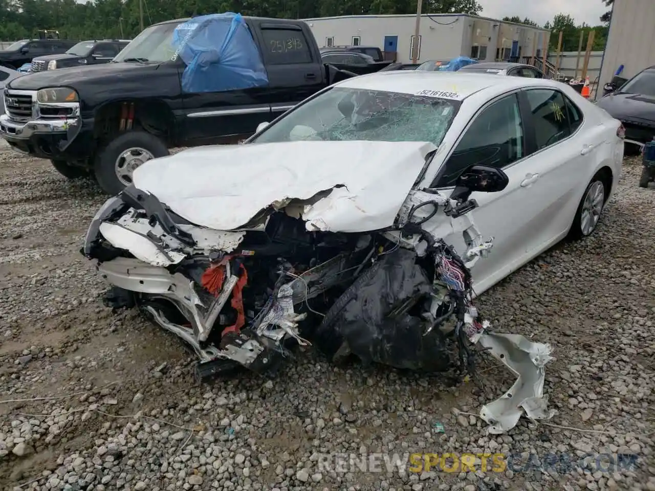 2 Photograph of a damaged car 4T1C11AK4LU959877 TOYOTA CAMRY 2020