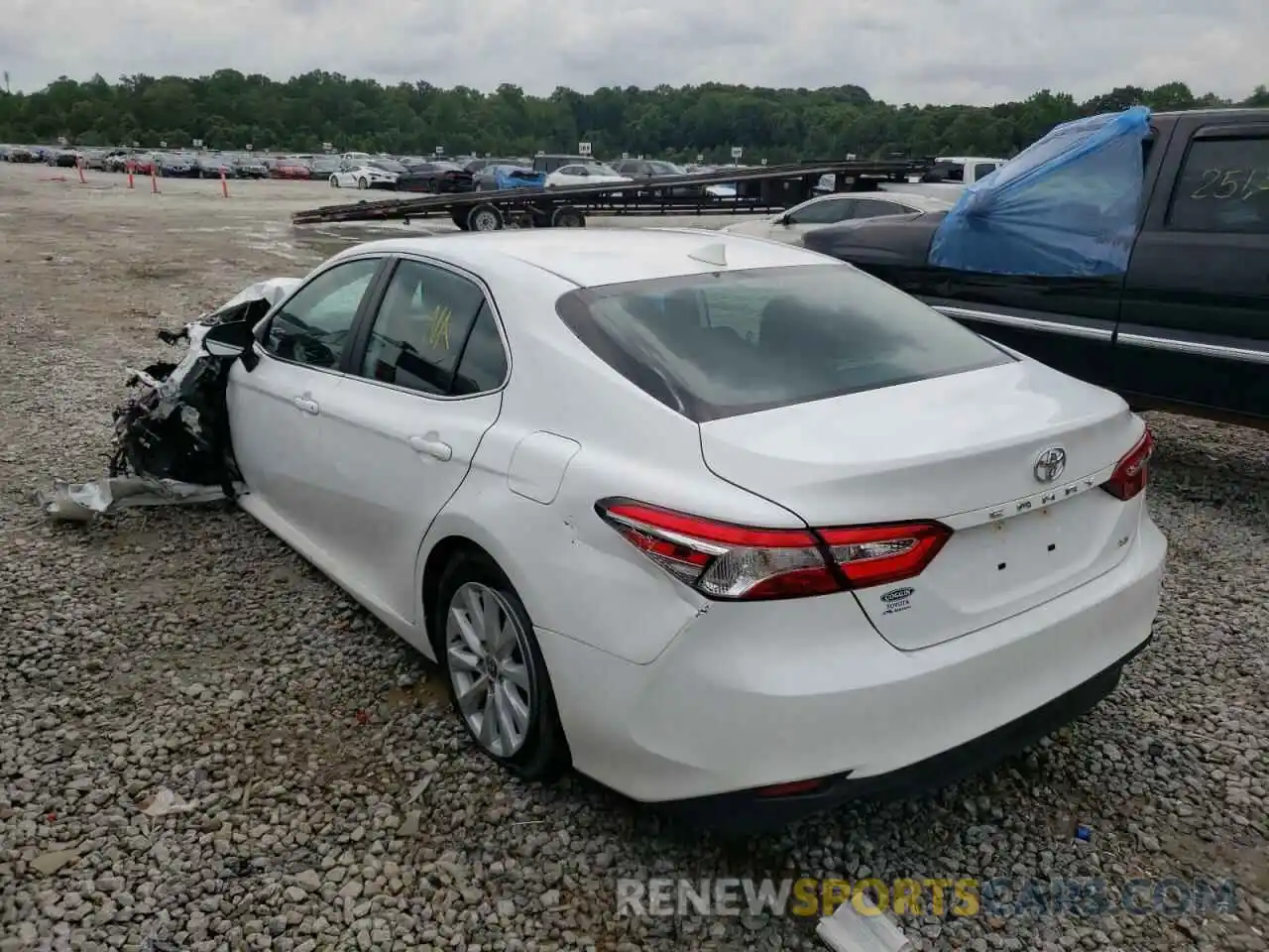 3 Photograph of a damaged car 4T1C11AK4LU959877 TOYOTA CAMRY 2020