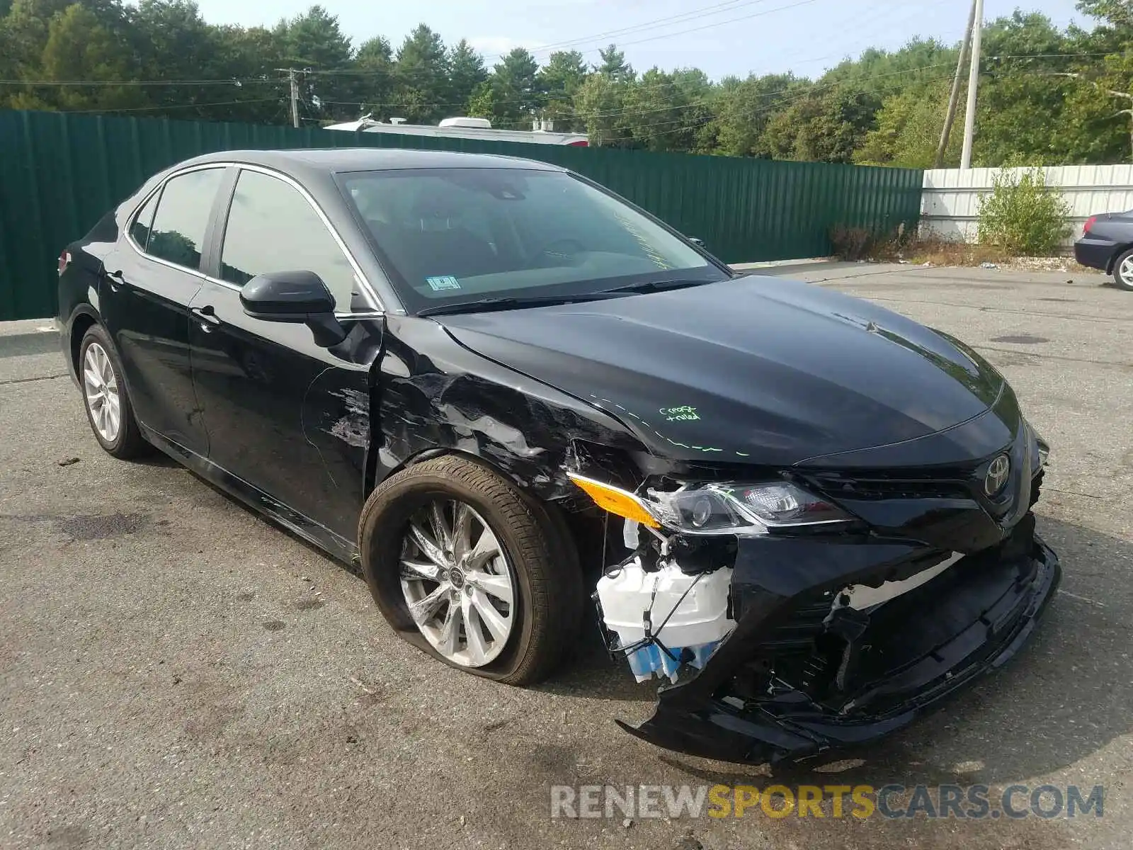 1 Photograph of a damaged car 4T1C11AK4LU977943 TOYOTA CAMRY 2020