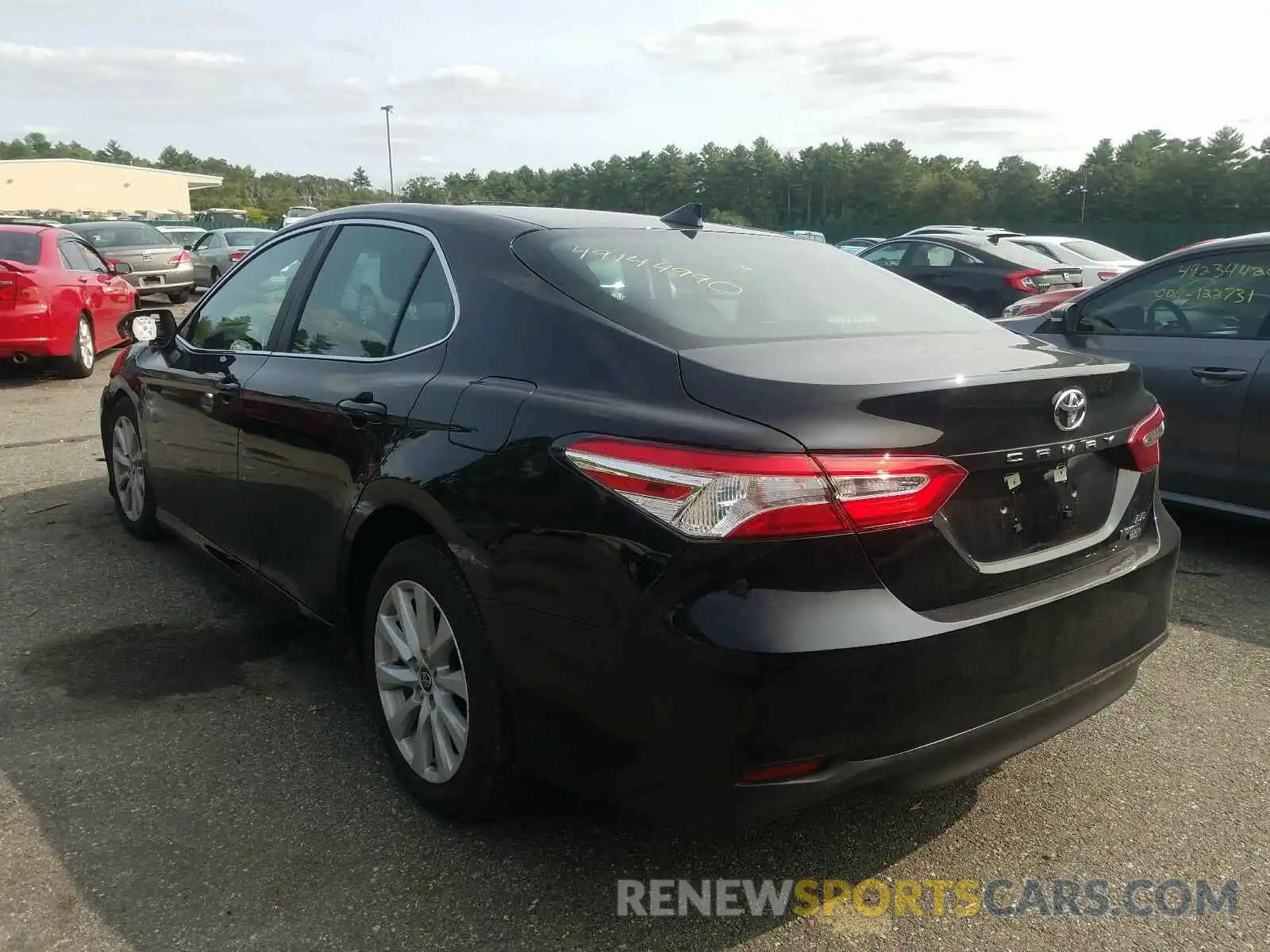 3 Photograph of a damaged car 4T1C11AK4LU977943 TOYOTA CAMRY 2020