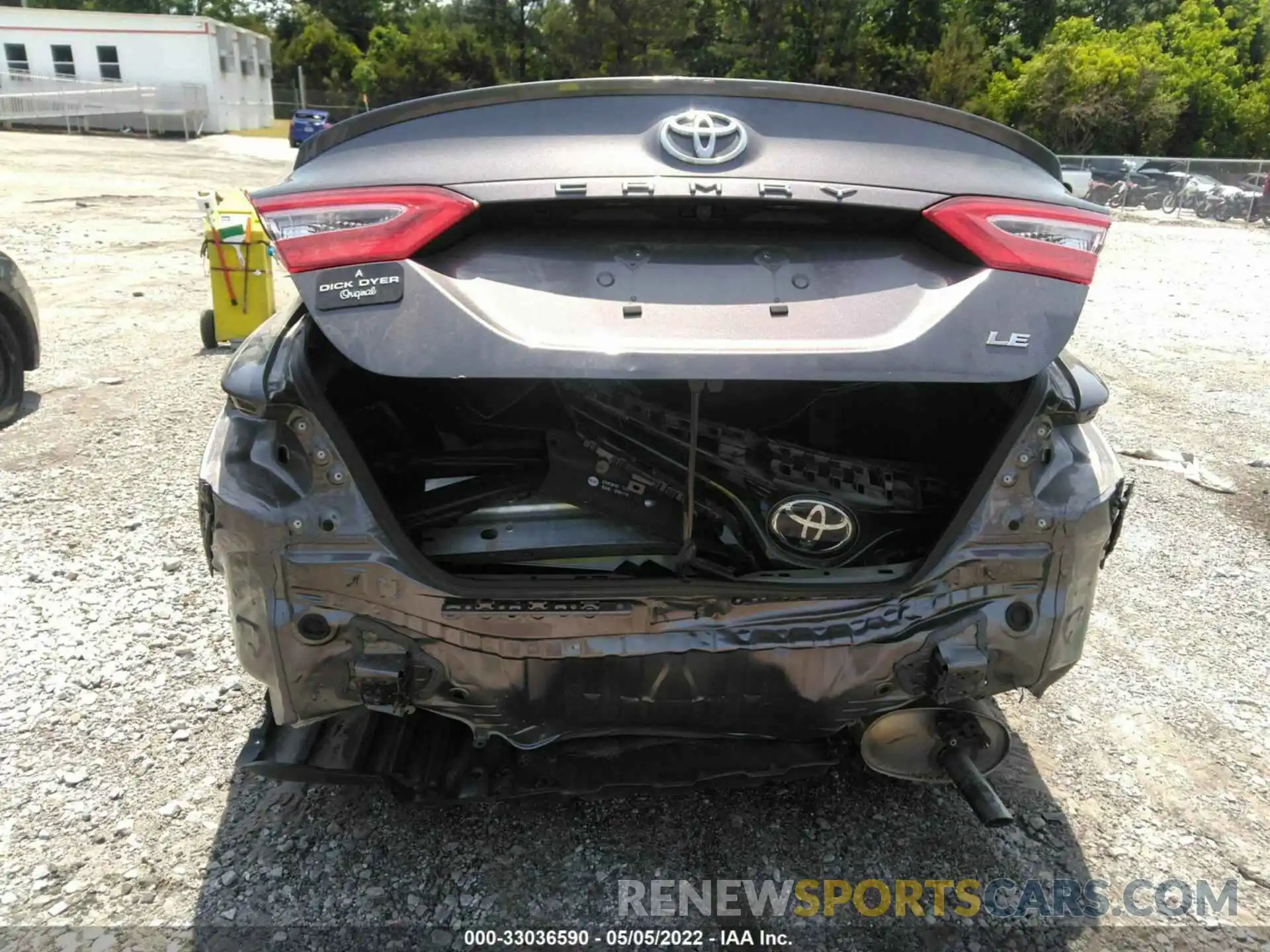 6 Photograph of a damaged car 4T1C11AK4LU979000 TOYOTA CAMRY 2020