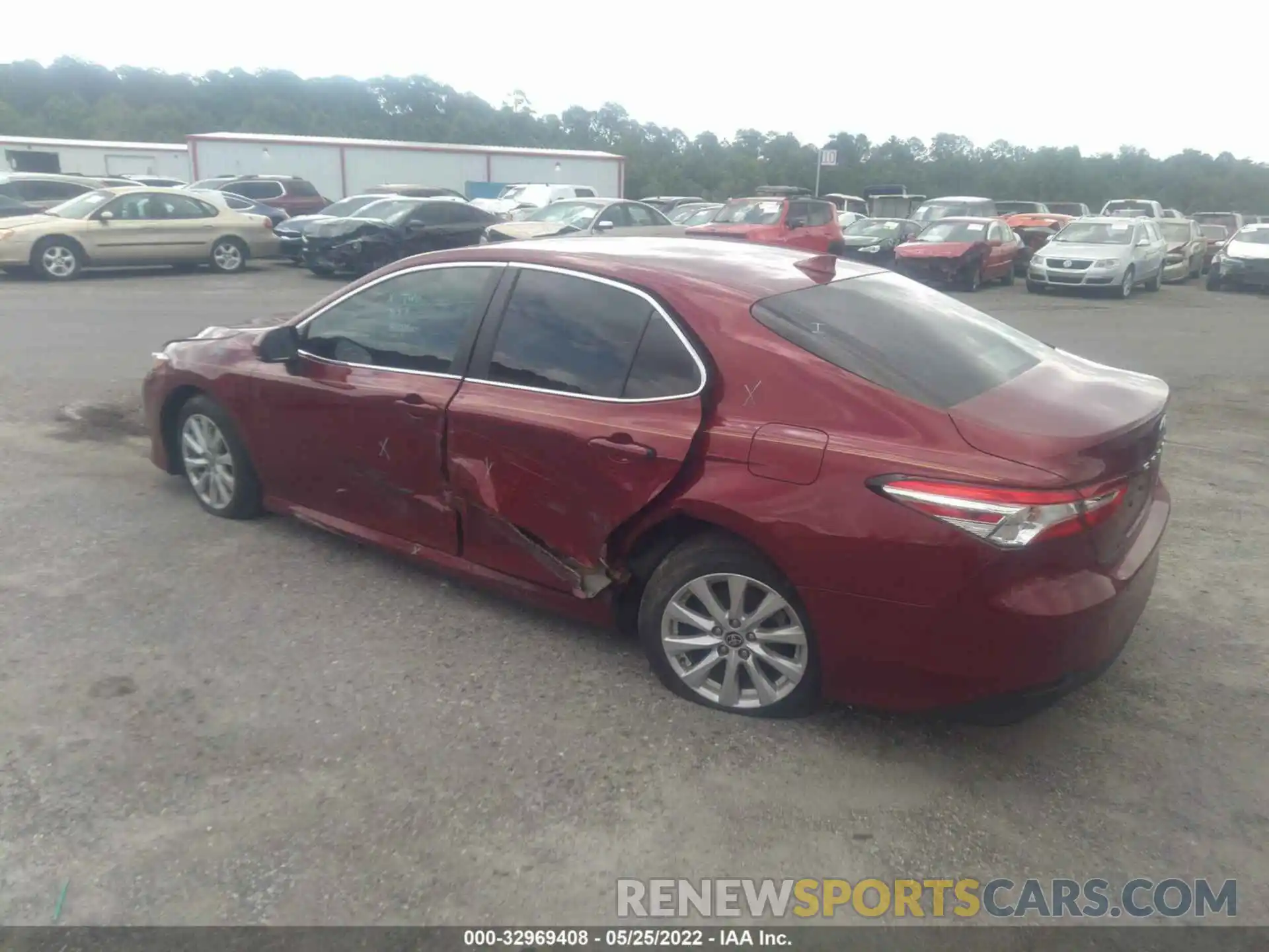 3 Photograph of a damaged car 4T1C11AK4LU980342 TOYOTA CAMRY 2020