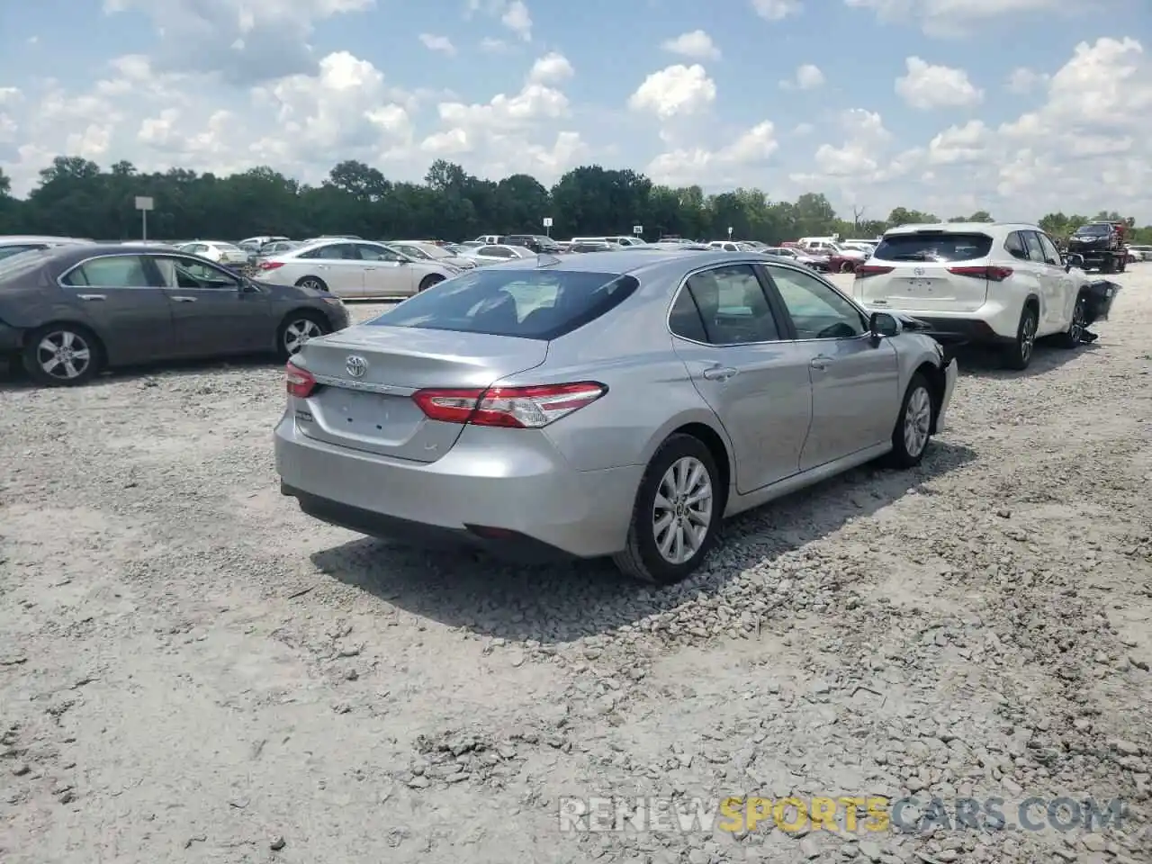 4 Photograph of a damaged car 4T1C11AK4LU993883 TOYOTA CAMRY 2020