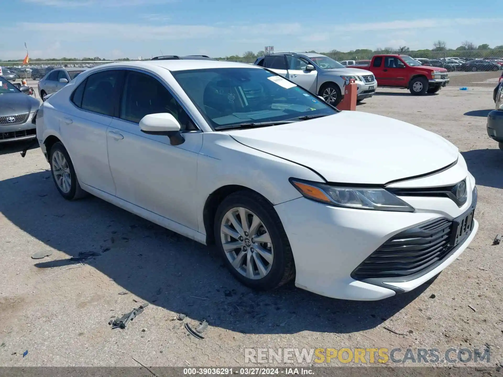 1 Photograph of a damaged car 4T1C11AK4LU995956 TOYOTA CAMRY 2020