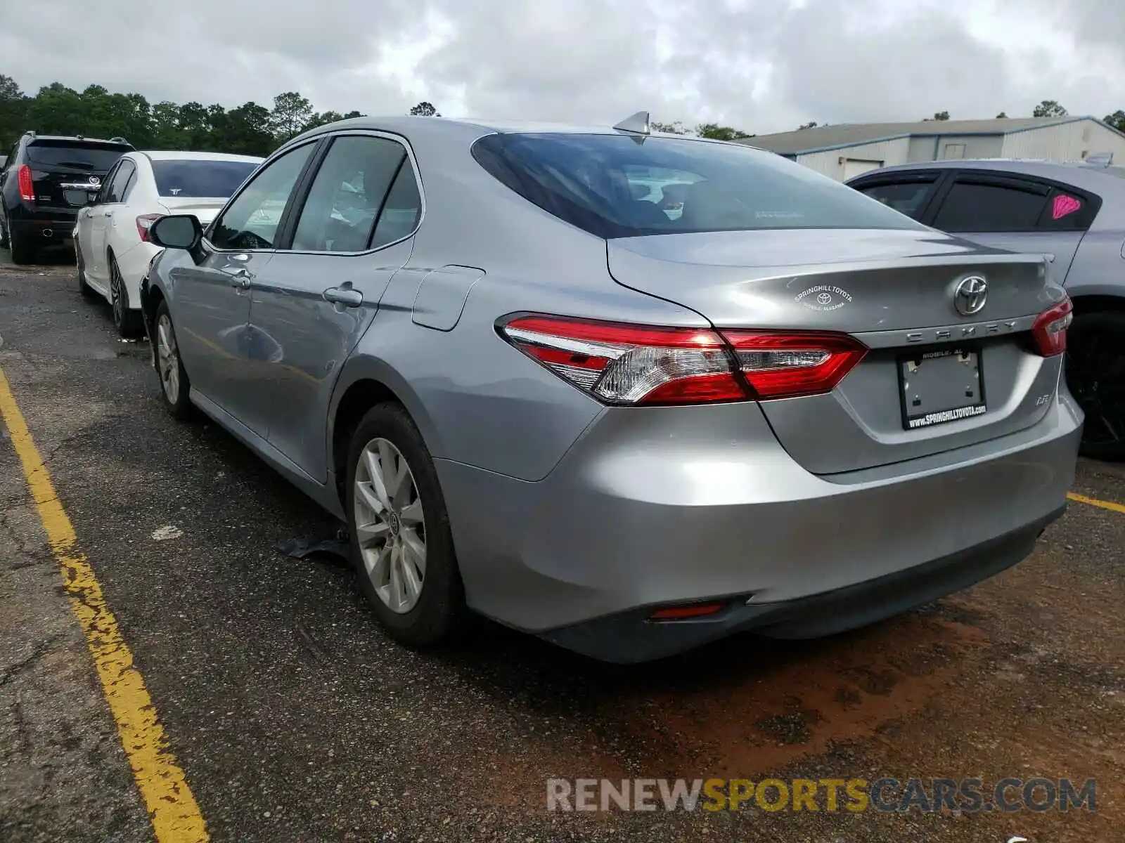 3 Photograph of a damaged car 4T1C11AK4LU996380 TOYOTA CAMRY 2020