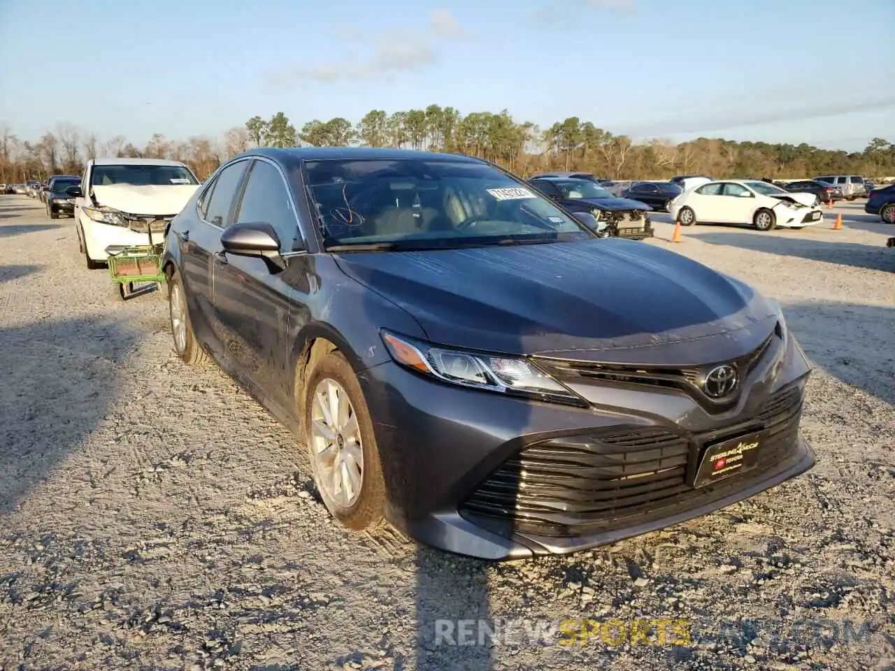 1 Photograph of a damaged car 4T1C11AK4LU997917 TOYOTA CAMRY 2020