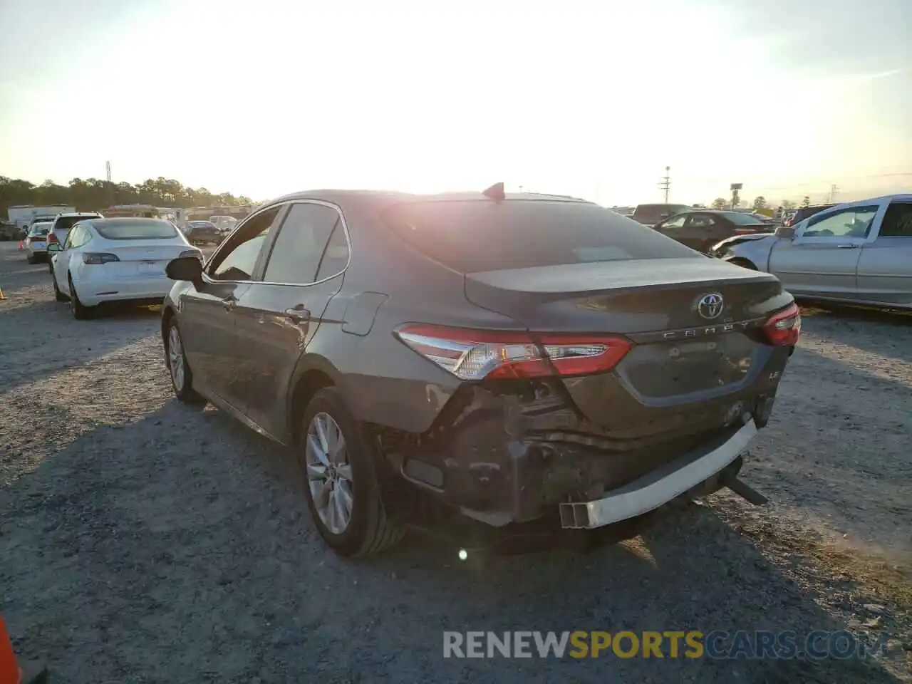 3 Photograph of a damaged car 4T1C11AK4LU997917 TOYOTA CAMRY 2020