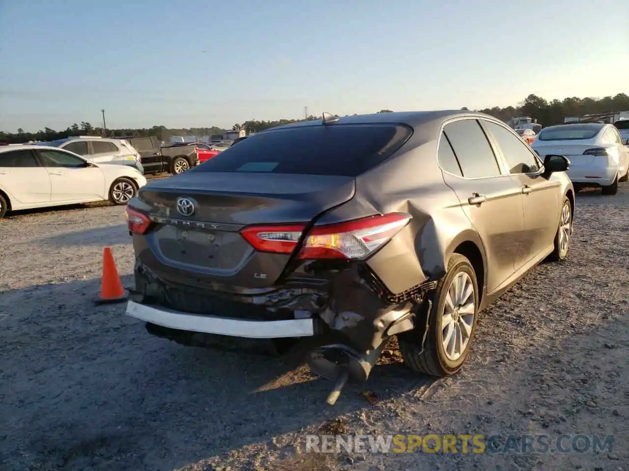 4 Photograph of a damaged car 4T1C11AK4LU997917 TOYOTA CAMRY 2020