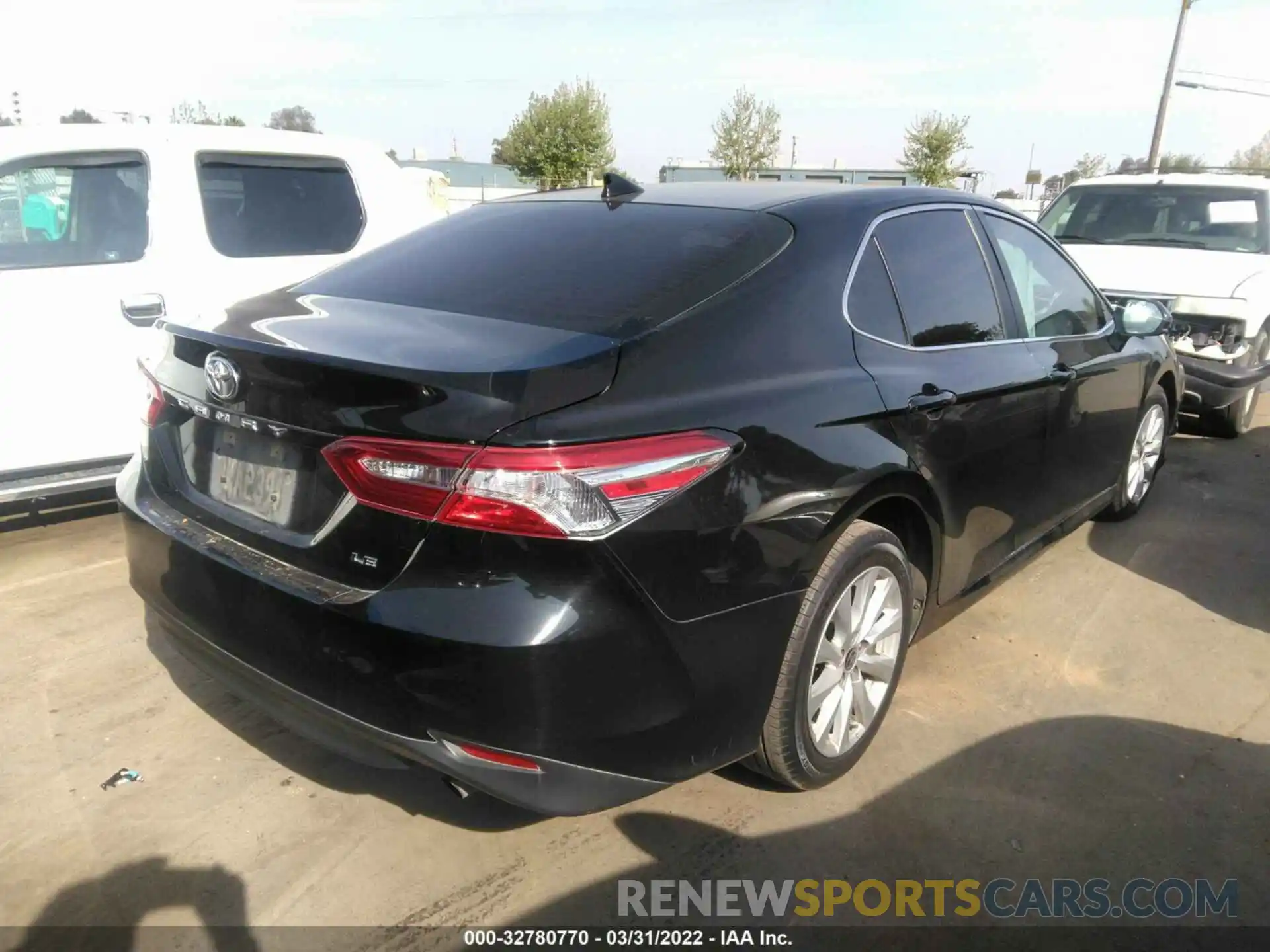 4 Photograph of a damaged car 4T1C11AK4LU997934 TOYOTA CAMRY 2020