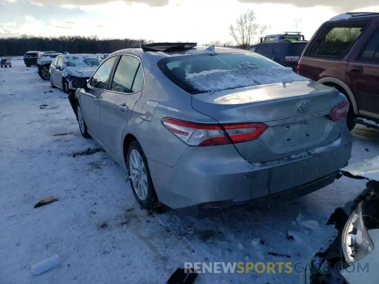 3 Photograph of a damaged car 4T1C11AK5LU309990 TOYOTA CAMRY 2020