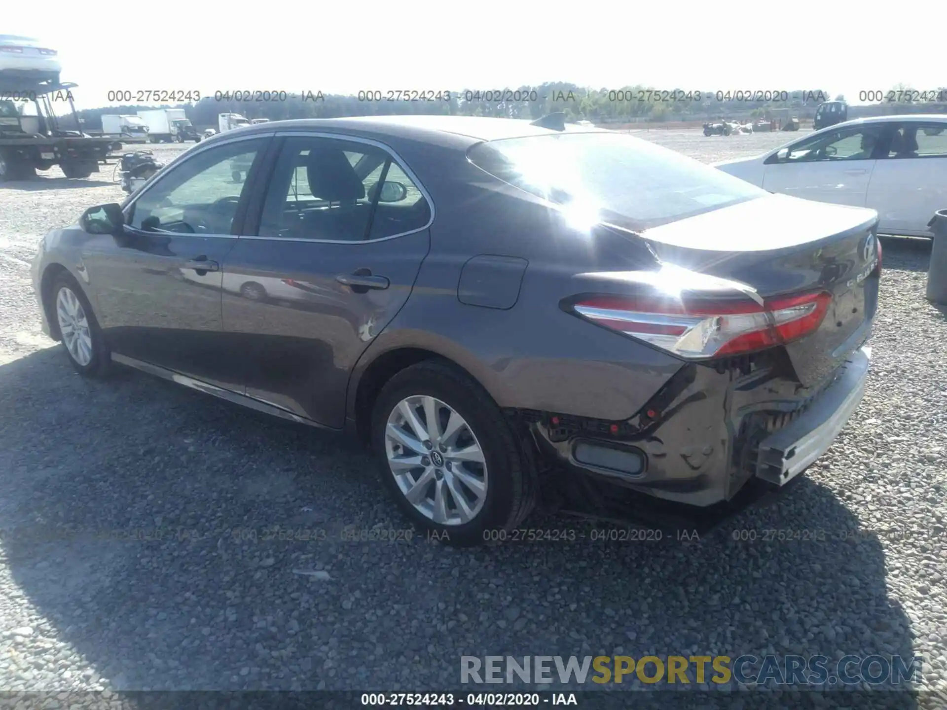 3 Photograph of a damaged car 4T1C11AK5LU314882 TOYOTA CAMRY 2020