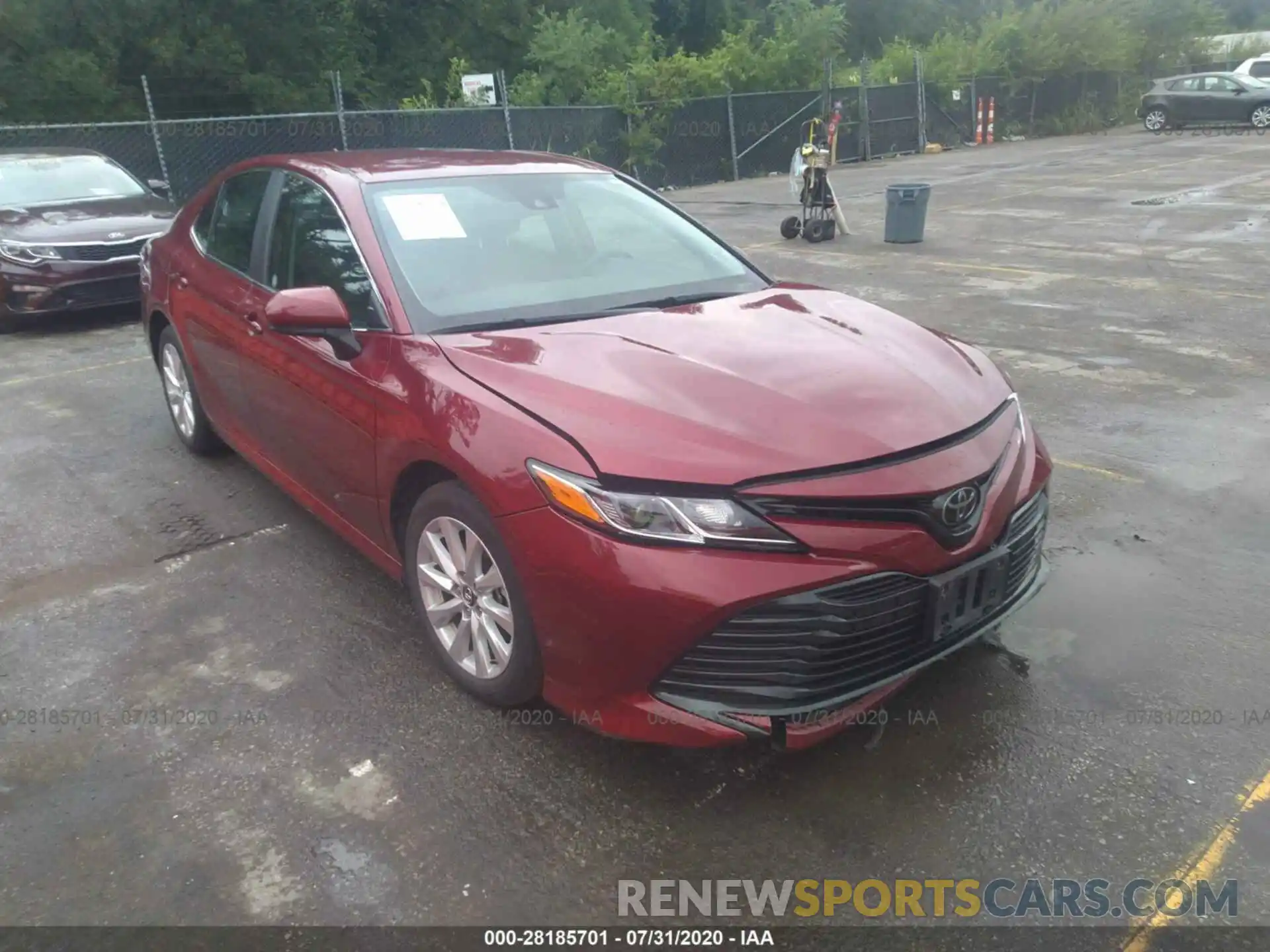 1 Photograph of a damaged car 4T1C11AK5LU330256 TOYOTA CAMRY 2020