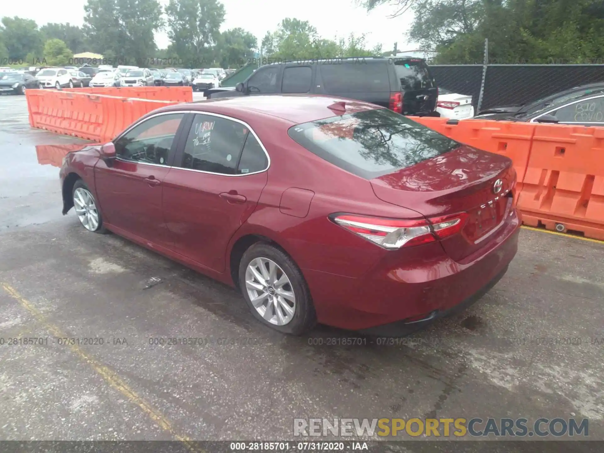 3 Photograph of a damaged car 4T1C11AK5LU330256 TOYOTA CAMRY 2020