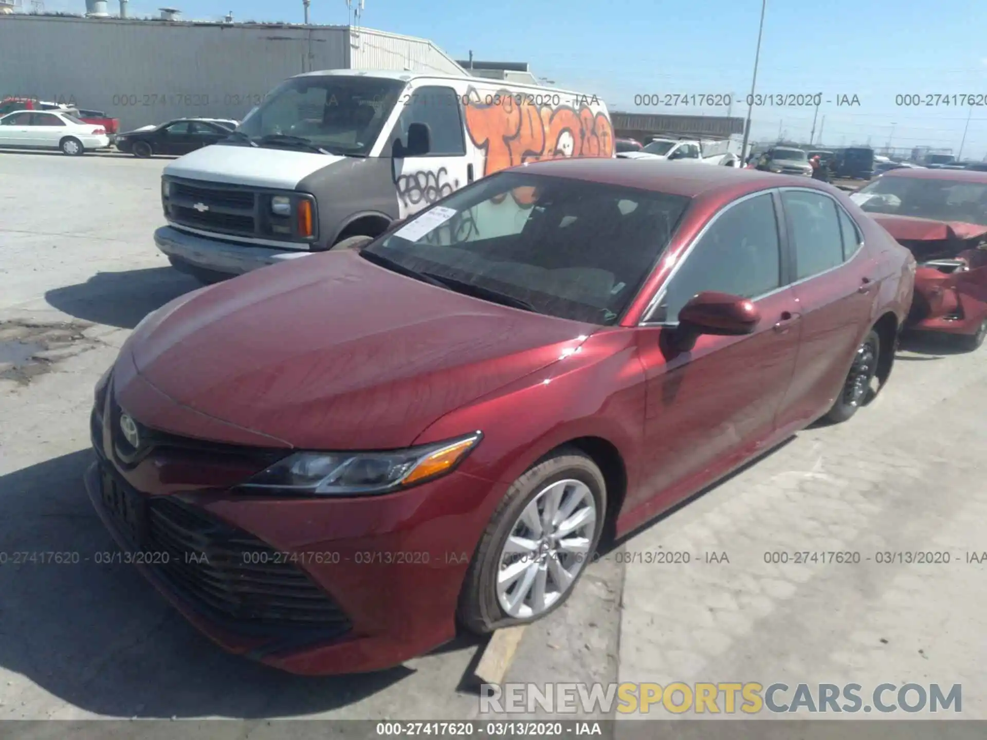 2 Photograph of a damaged car 4T1C11AK5LU332623 TOYOTA CAMRY 2020