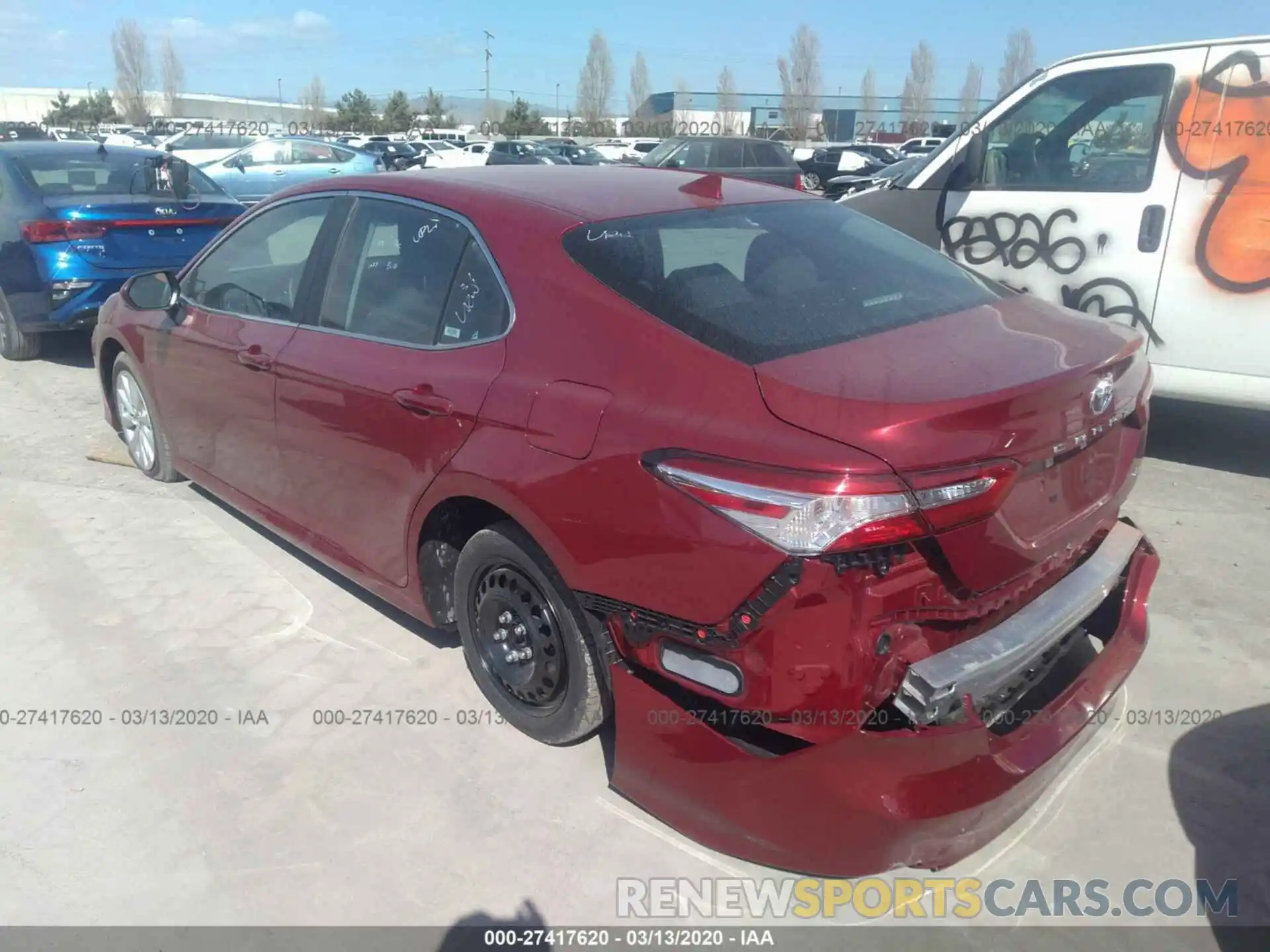 3 Photograph of a damaged car 4T1C11AK5LU332623 TOYOTA CAMRY 2020