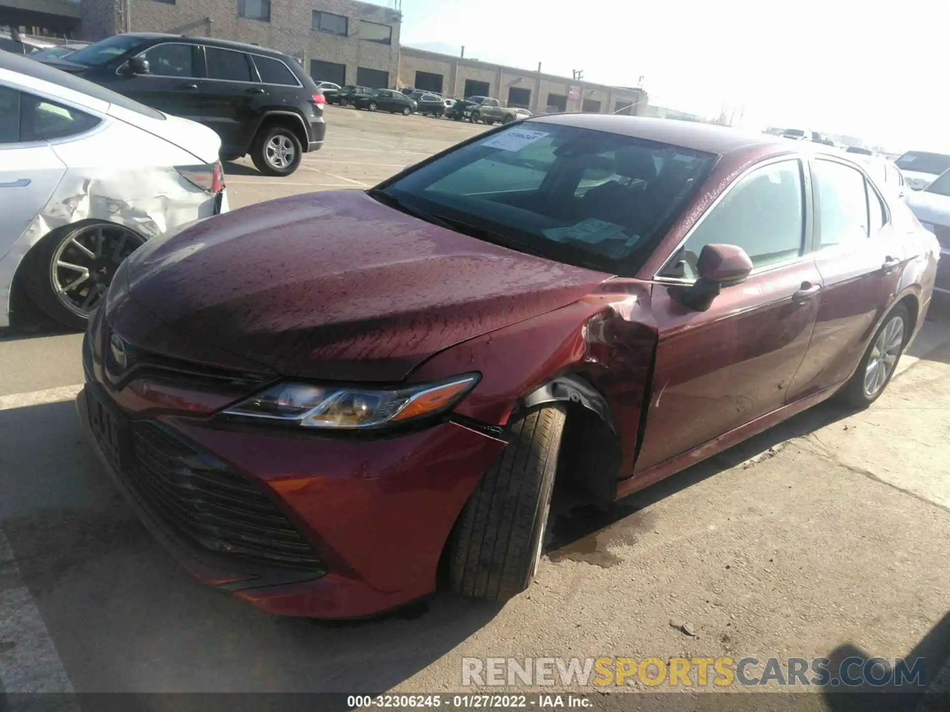 2 Photograph of a damaged car 4T1C11AK5LU332847 TOYOTA CAMRY 2020