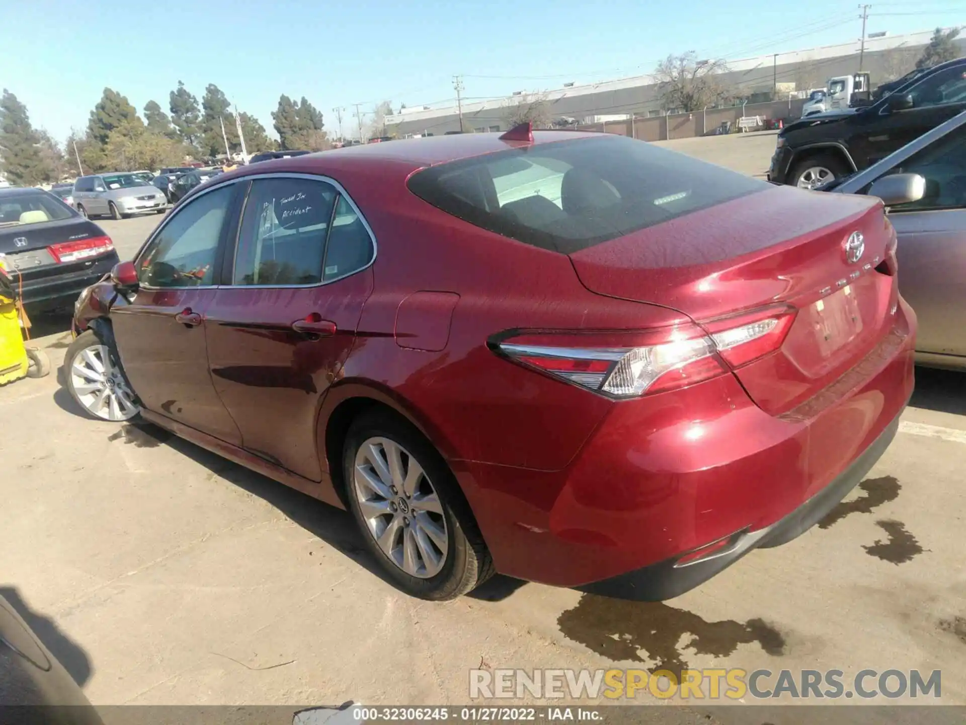 3 Photograph of a damaged car 4T1C11AK5LU332847 TOYOTA CAMRY 2020