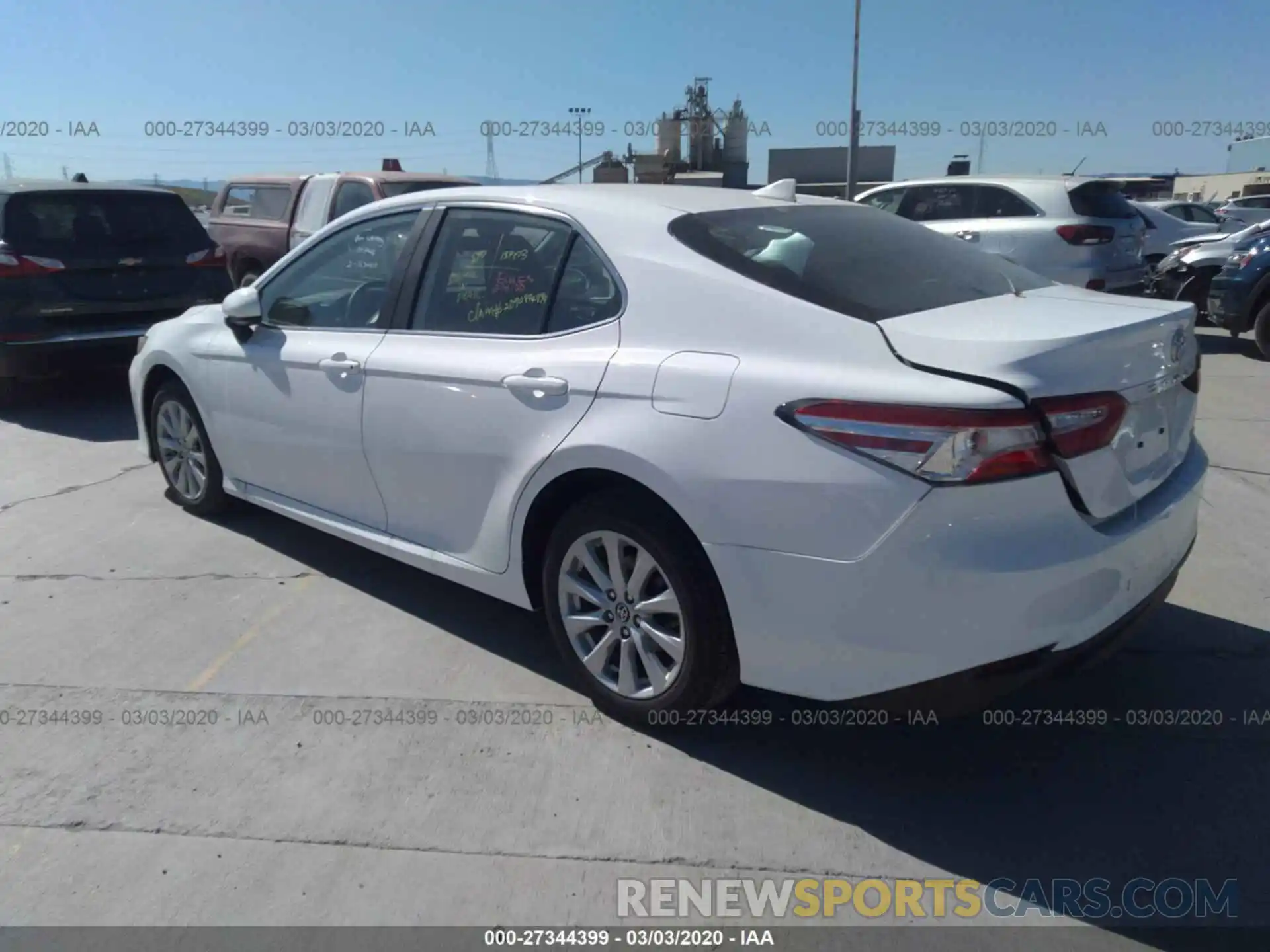 3 Photograph of a damaged car 4T1C11AK5LU333450 TOYOTA CAMRY 2020