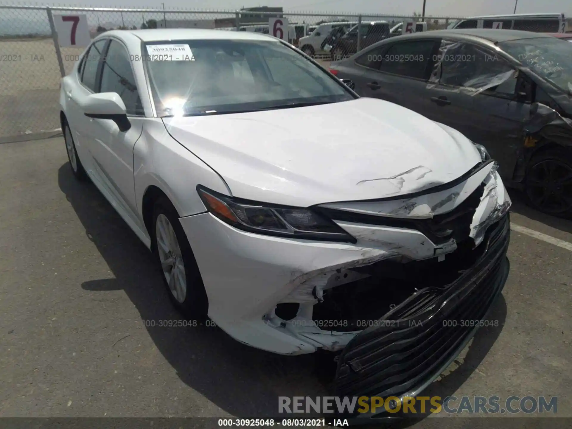 1 Photograph of a damaged car 4T1C11AK5LU334159 TOYOTA CAMRY 2020